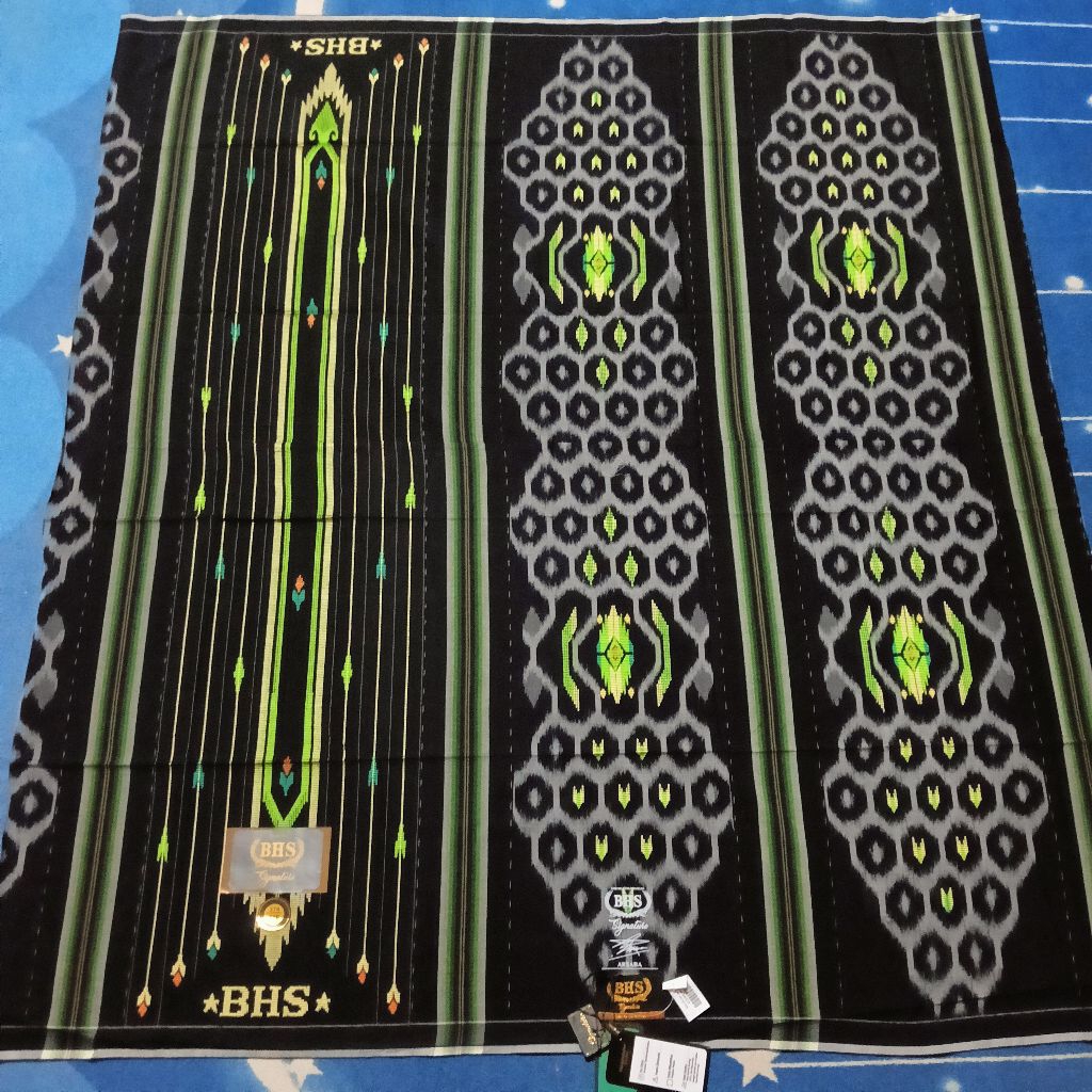 Sarung BHS Signature SIF/SKI Motif Unik Original Behaestex