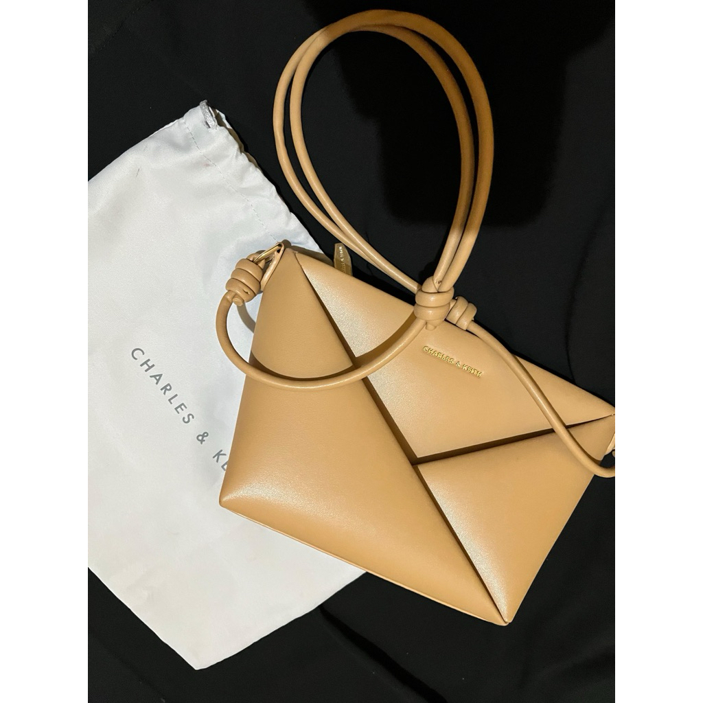 prelove tas charles n keith original store