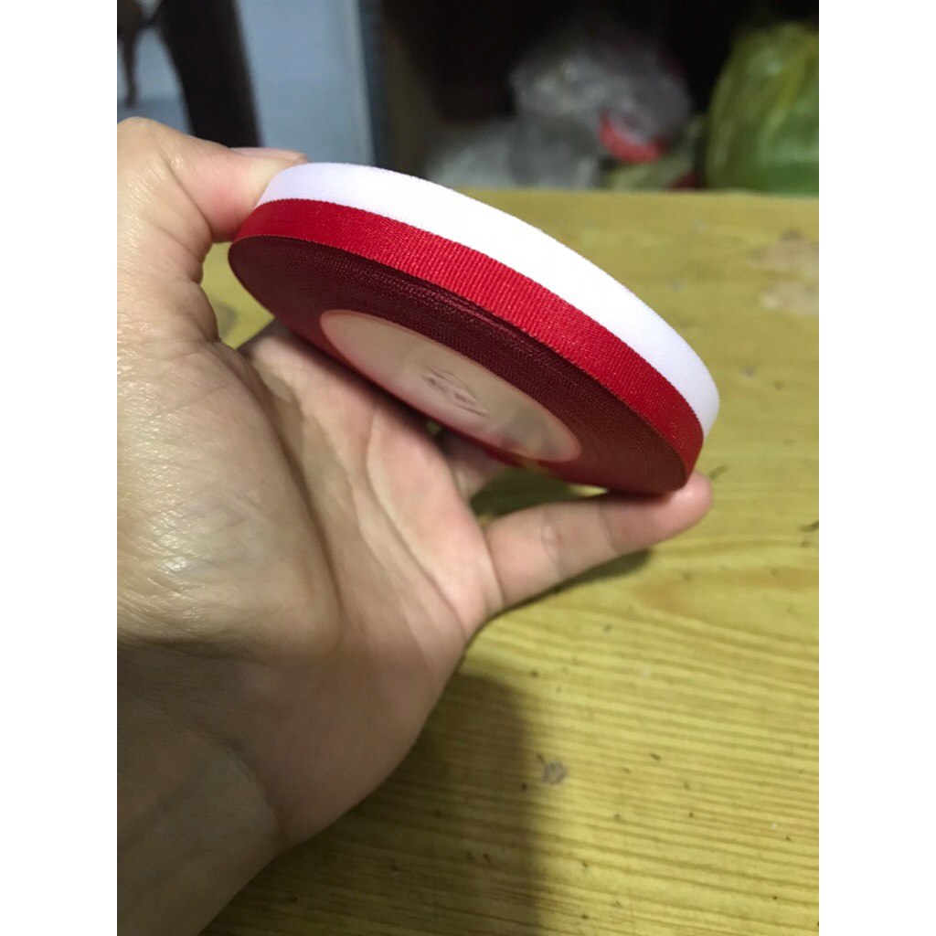 

Pita Merah Putih lebar 1 cm