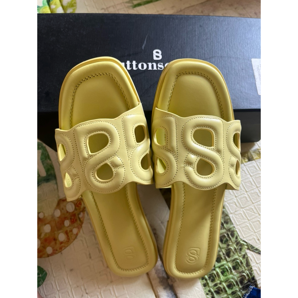 Buttonscarves clea sandal