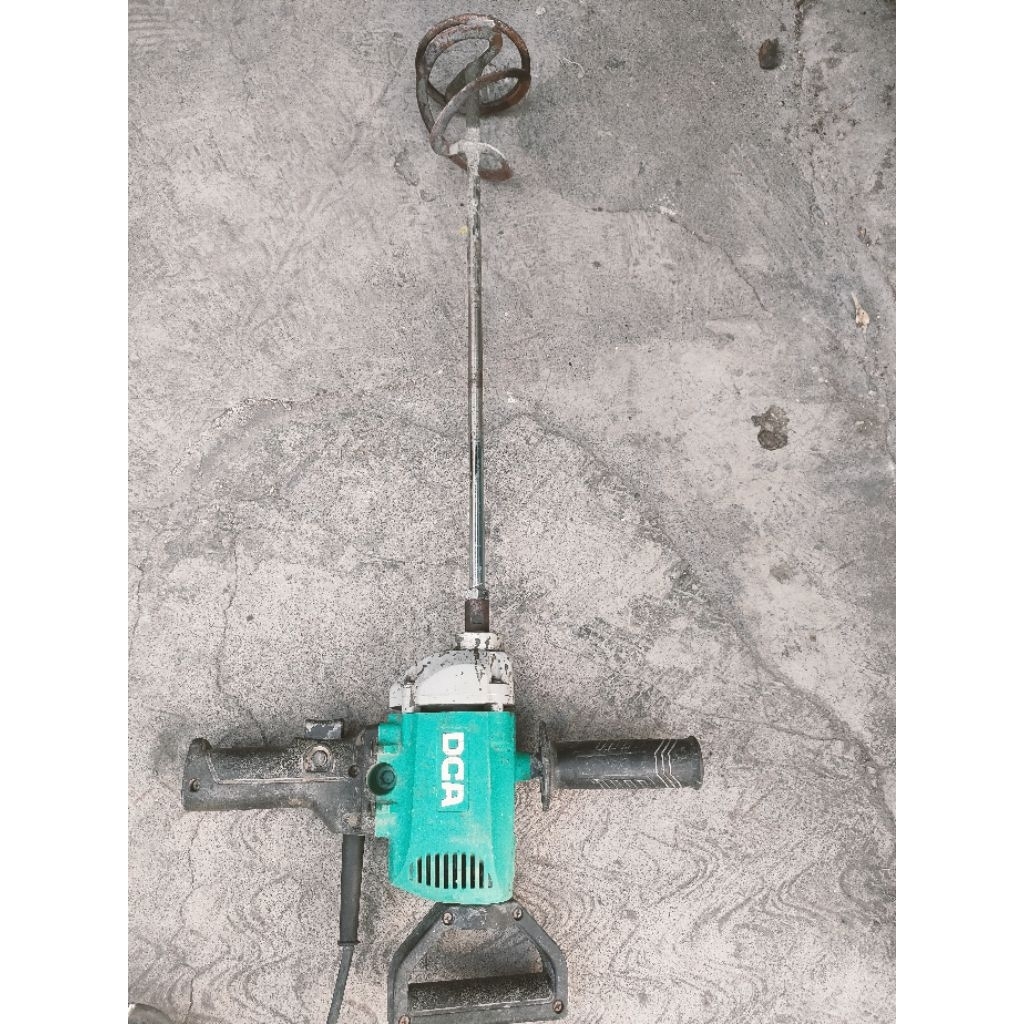 mixer second DCA AQU160  mesin pengaduk semen atau cat  kondisi siap pakai kerja