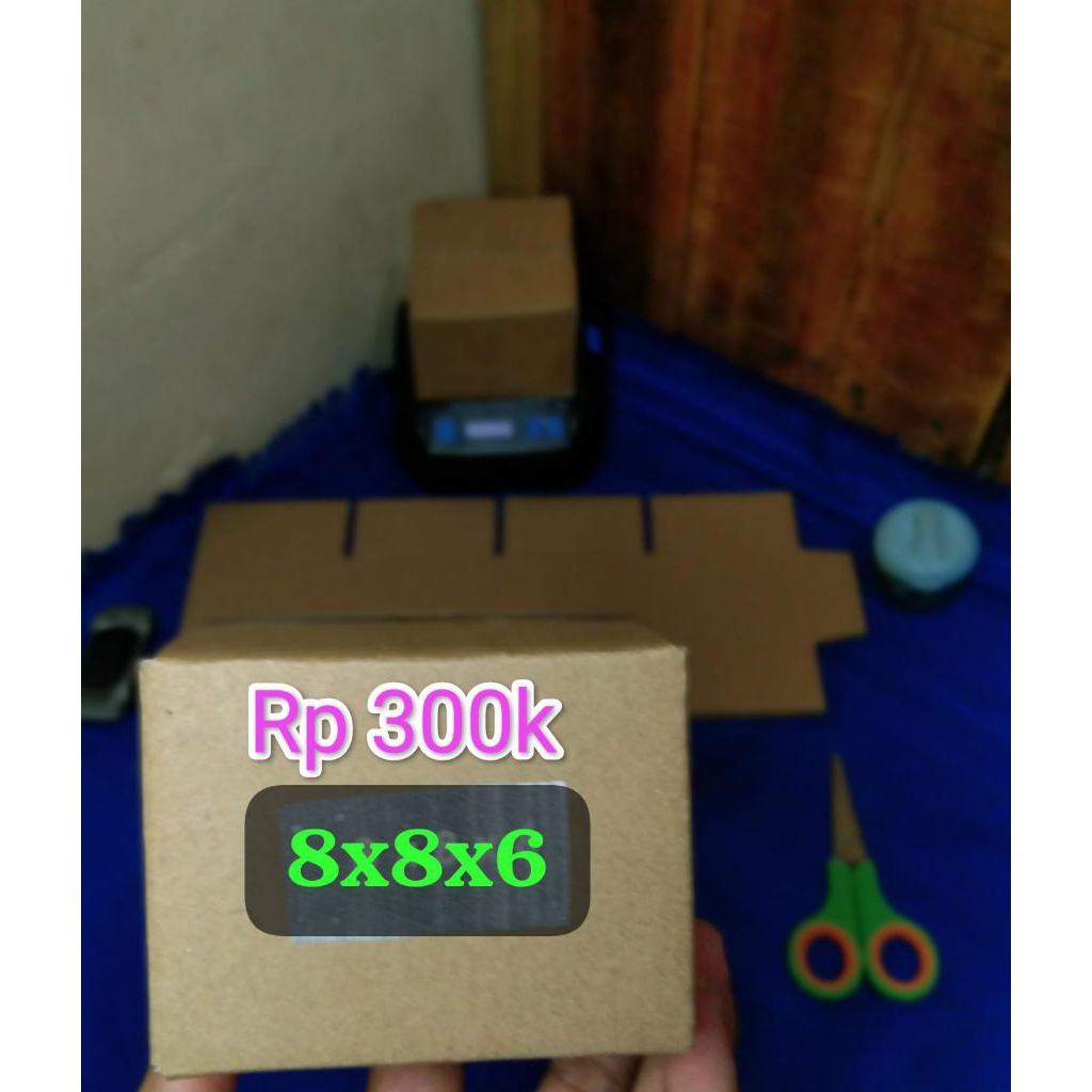 

Box atau kardus packing mini polos ukuran 8×8×6 cm