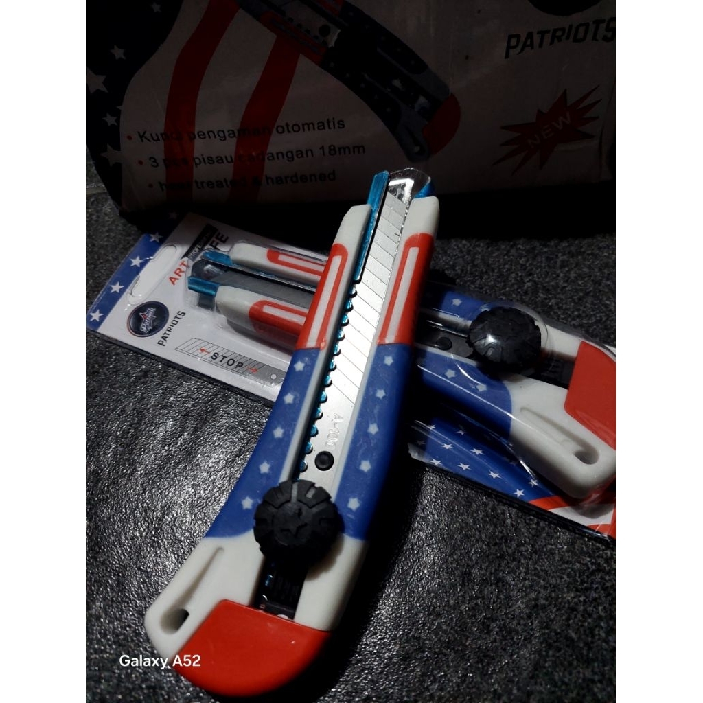 

Cutter besar / pemotong