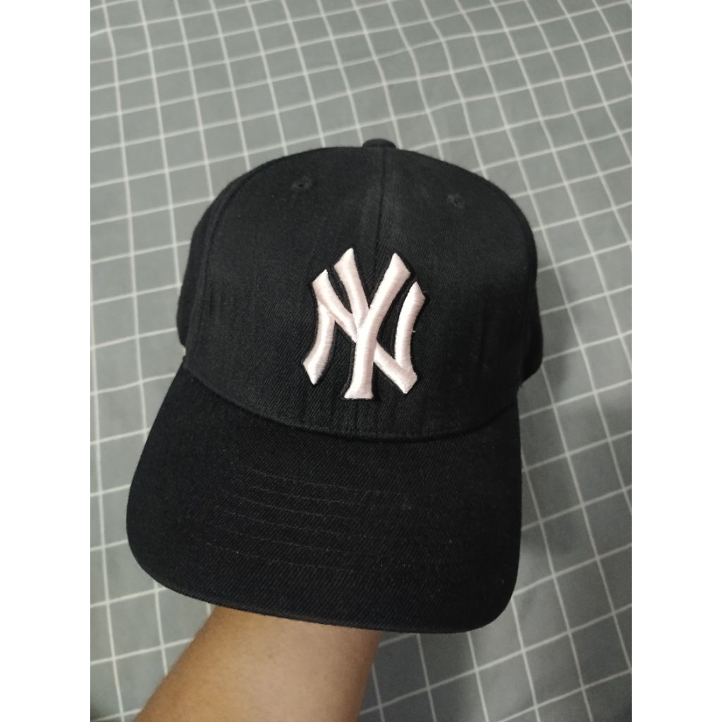 topi MLB NY