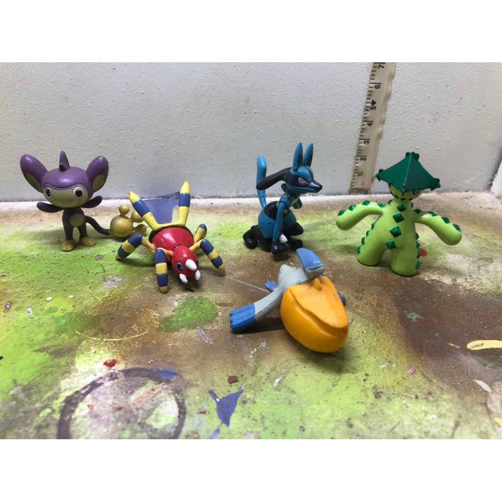 Figur Pokemon Campur