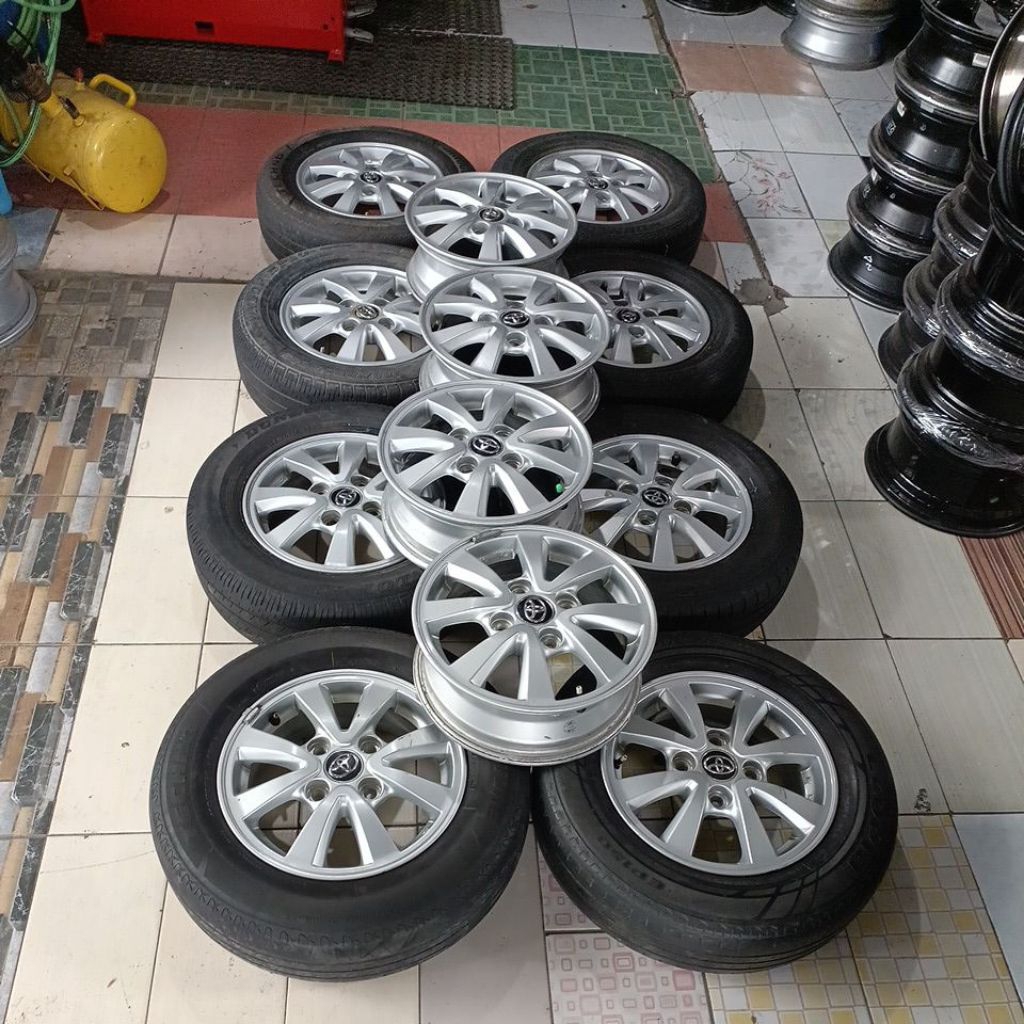 velg original Toyota Avanza g Gran all new