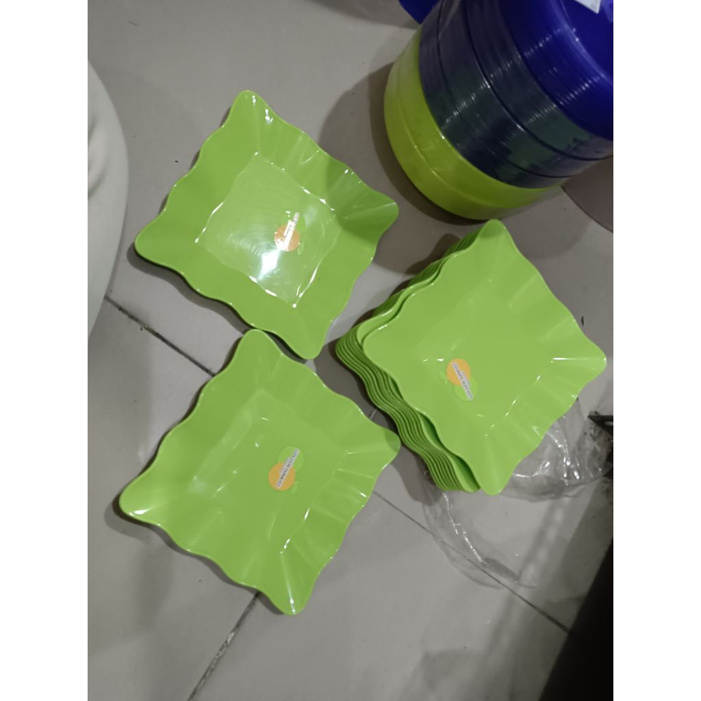 5219 - buah Piring Kue Segi Plastik Hijau Golden Sunkist TK-305 l piring kue golden sunkist l piring