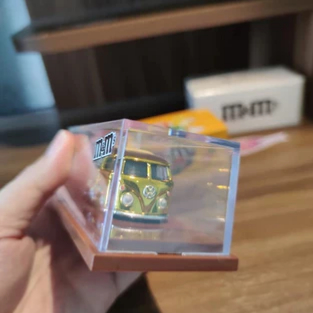NEW ORIGINAL 100% hot wheels kool kombi mnm toy fair rlc convention gold emas m&m