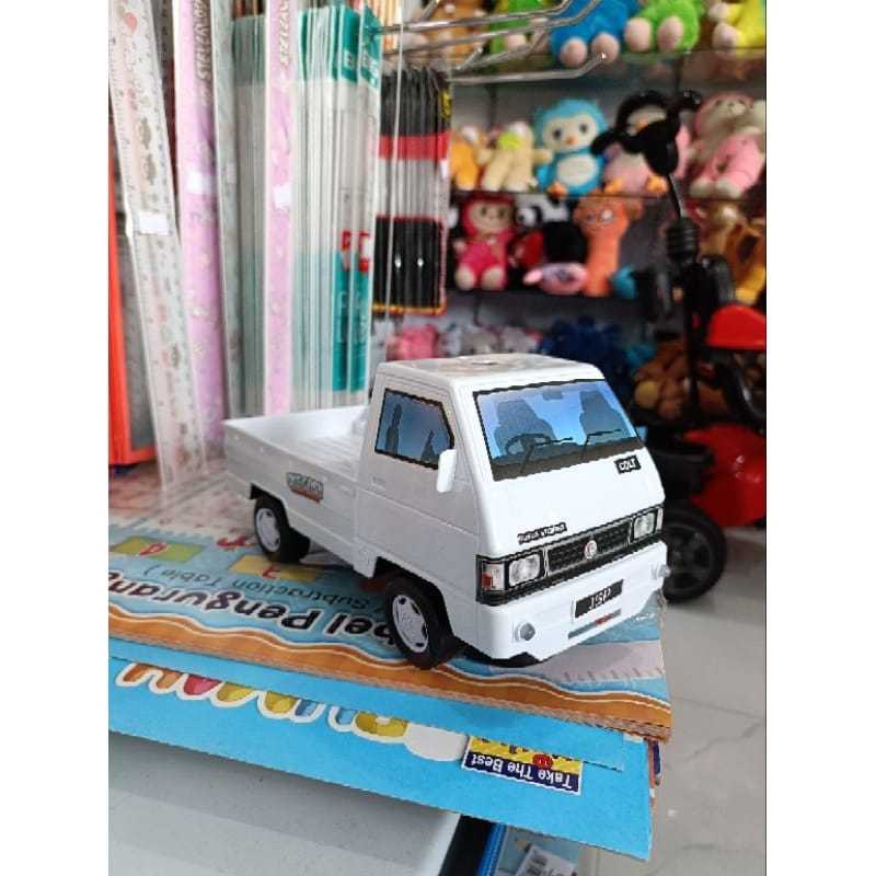 Mainan Mobil Pick UP L300 Mini Musik Lampu Bump Mobil Pick UP Oleng