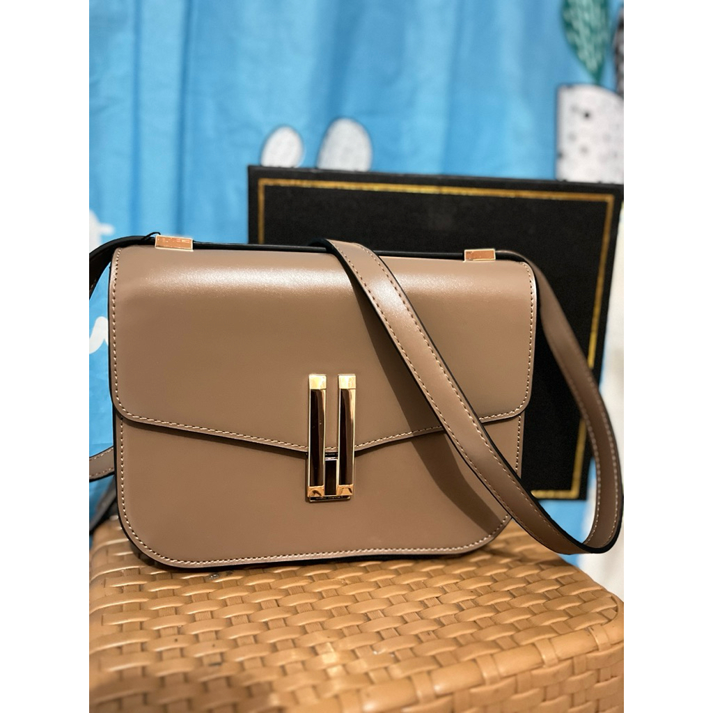 Preloved Jims Honey Sissy Bag Apricot