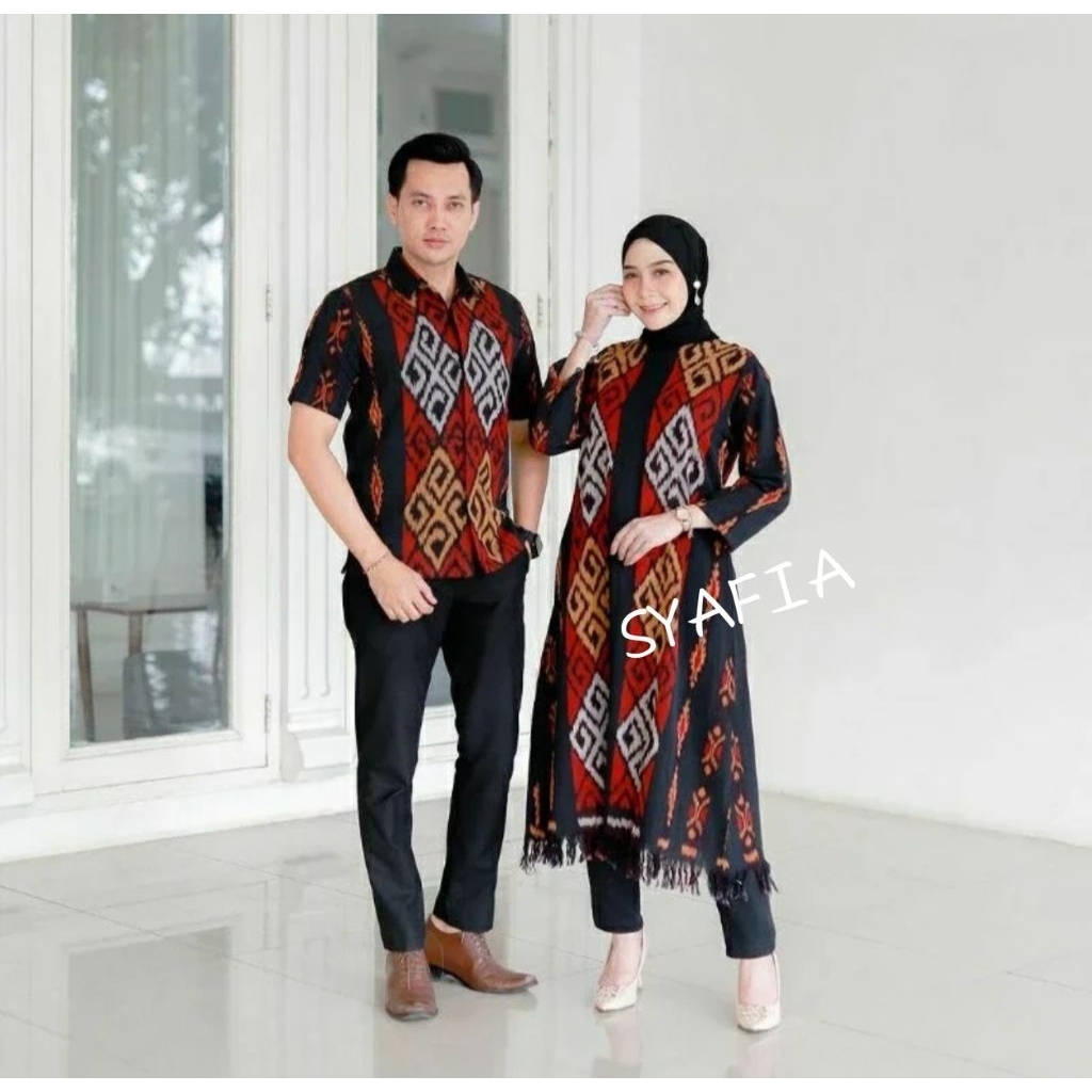 Couple tenun toraja