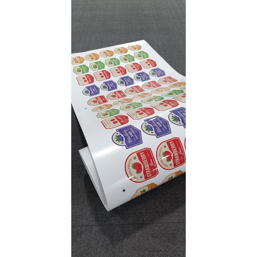 

Cetak Sticker Roll Vinyl RDS ECO Kisscut Lebar A3