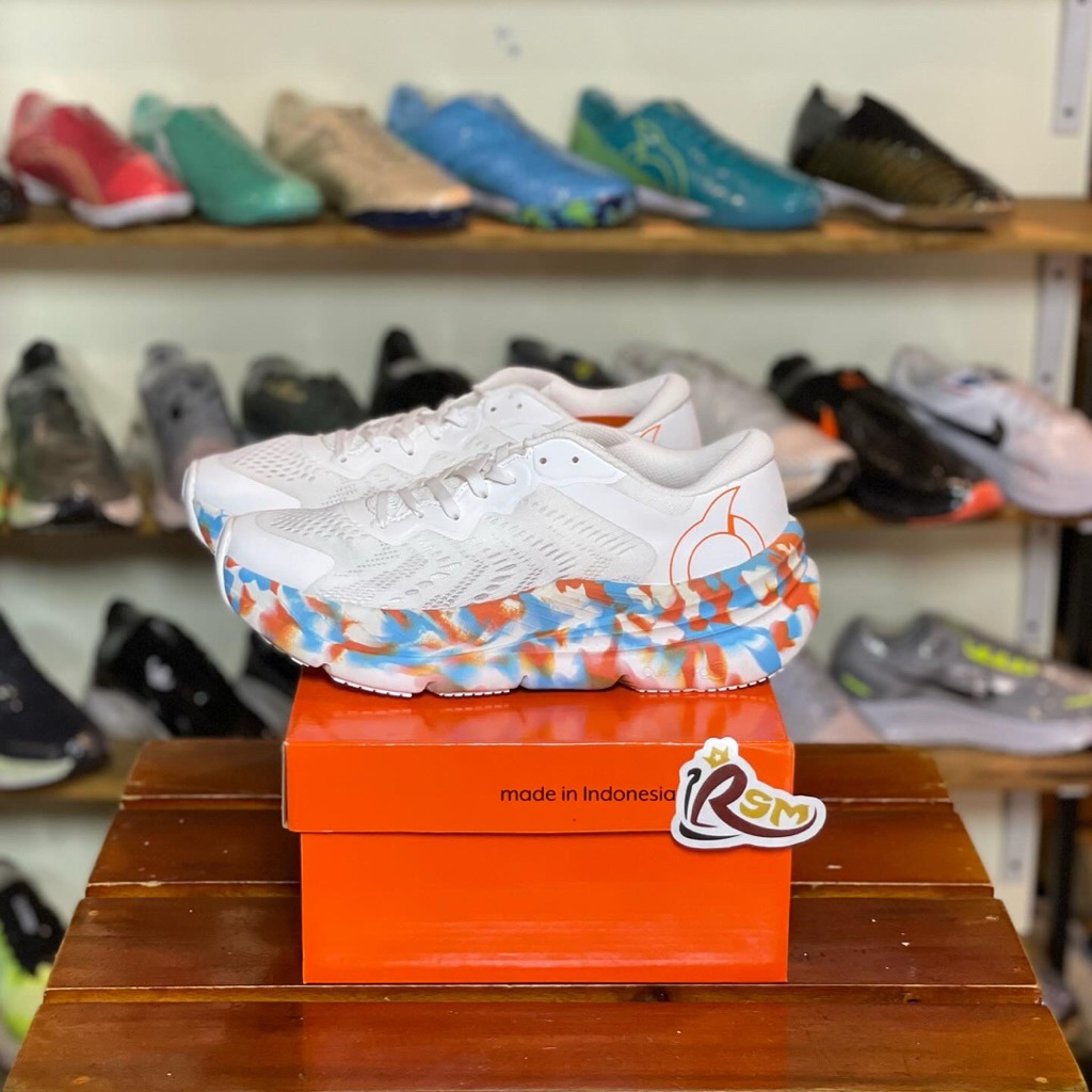 Ortuseight Hyperblast Encore White/Camo