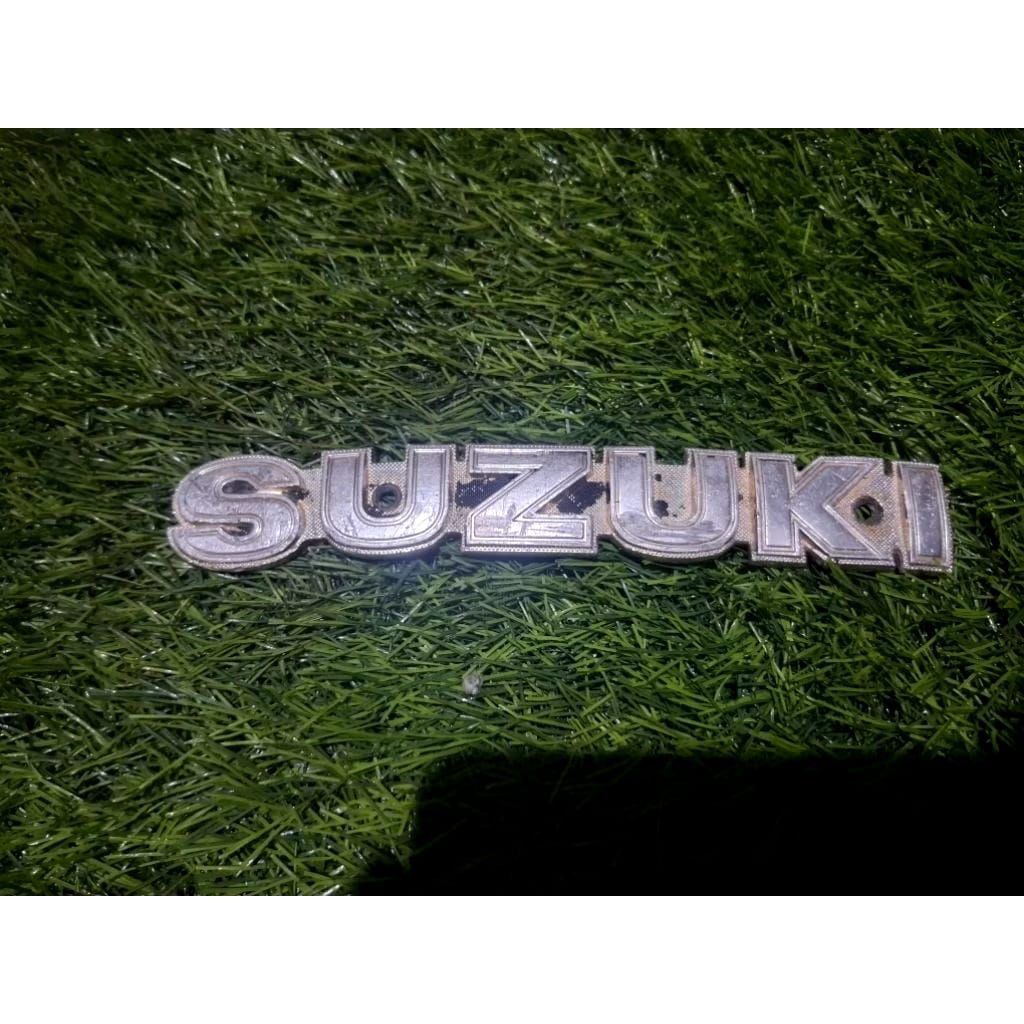 emblem logo tangki tengki Suzuki a100 a9 a100x tahun tua original