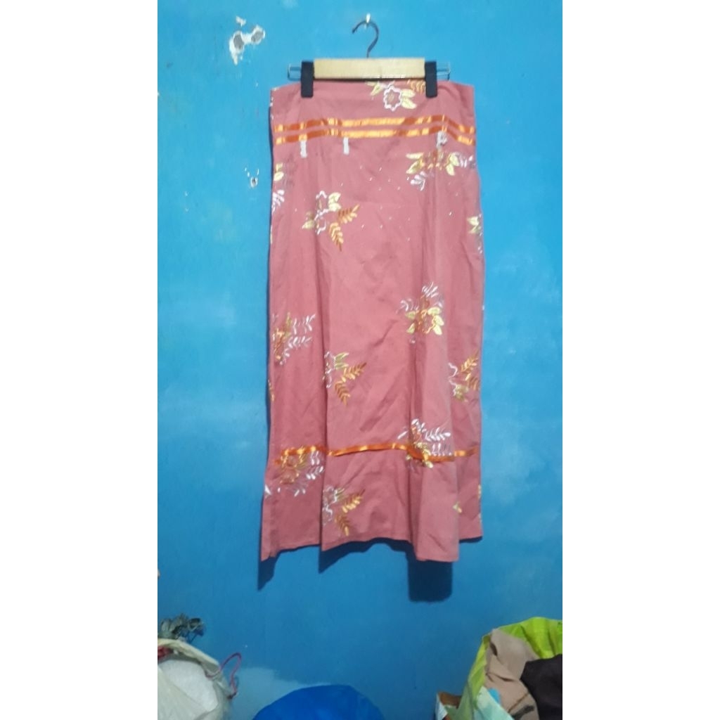 Rok Panjang Kain Peach Cewek Bekas Prelove
