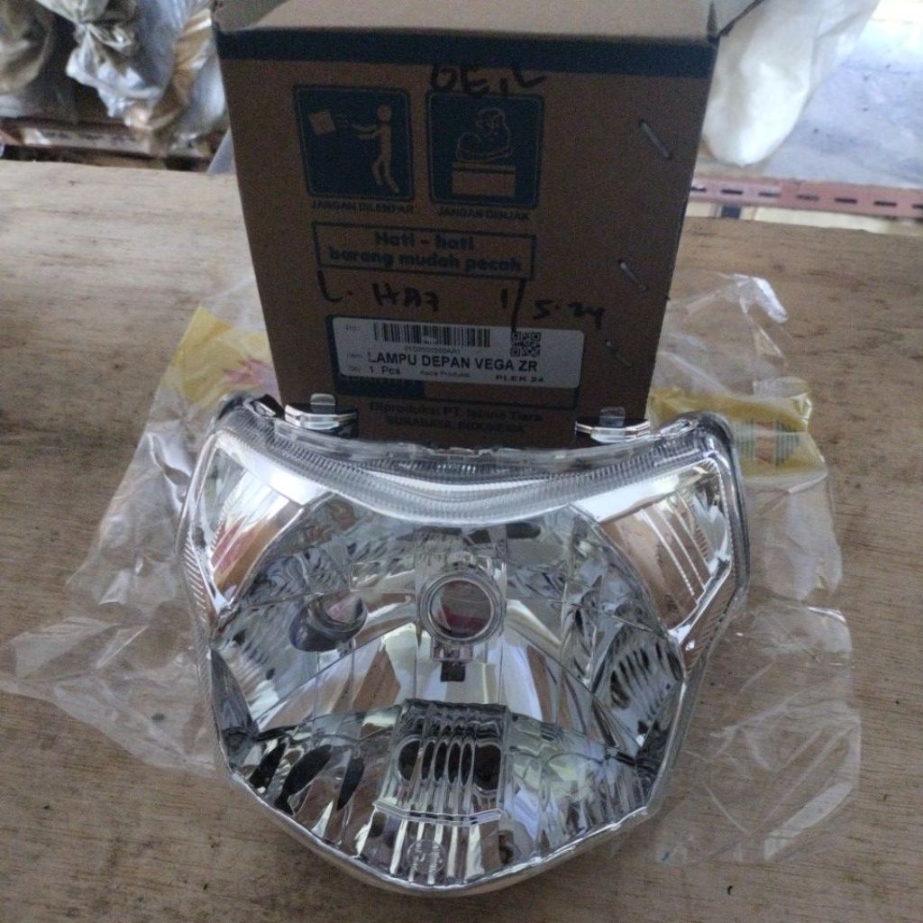 reflektor lampu depan head lamp headlamp vega zr 2009-2012 win
