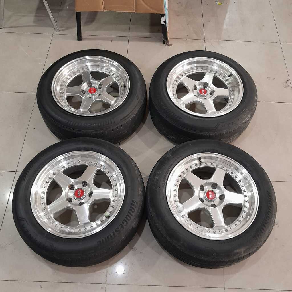 Velg Mobil Bekas Racing OZ Celong Ring 17 Lebar 7,5/9 Et 38/30 Pcd 5x114,3  Plus Ban 215/60 R17