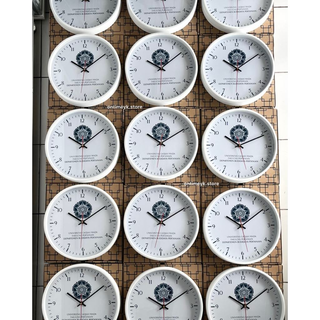 Jam Dinding Custom Logo Kado Sidang Wisuda Magang Wedding Kenang-kenangan Sekolah Kampus KKN PKL Fre