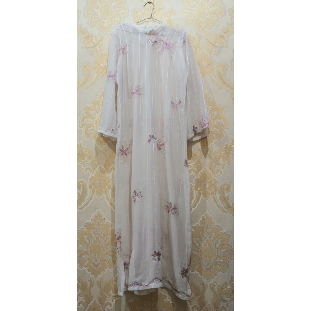 gamis outer putih bordir payet