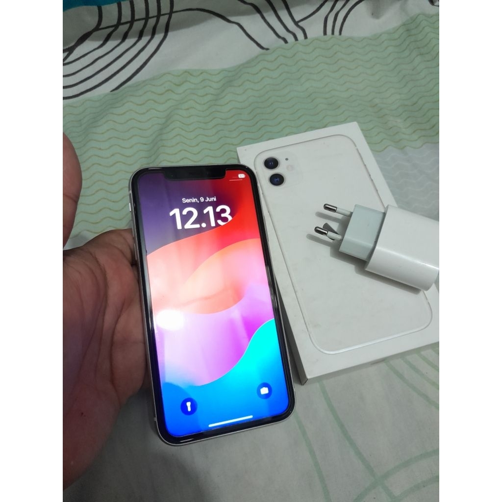 Iphone 11 ibox 64 gb bh 90 % like new