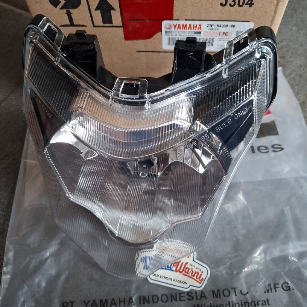 Headlamp lampu depan assy vixion advance | 2TP-H4300-00