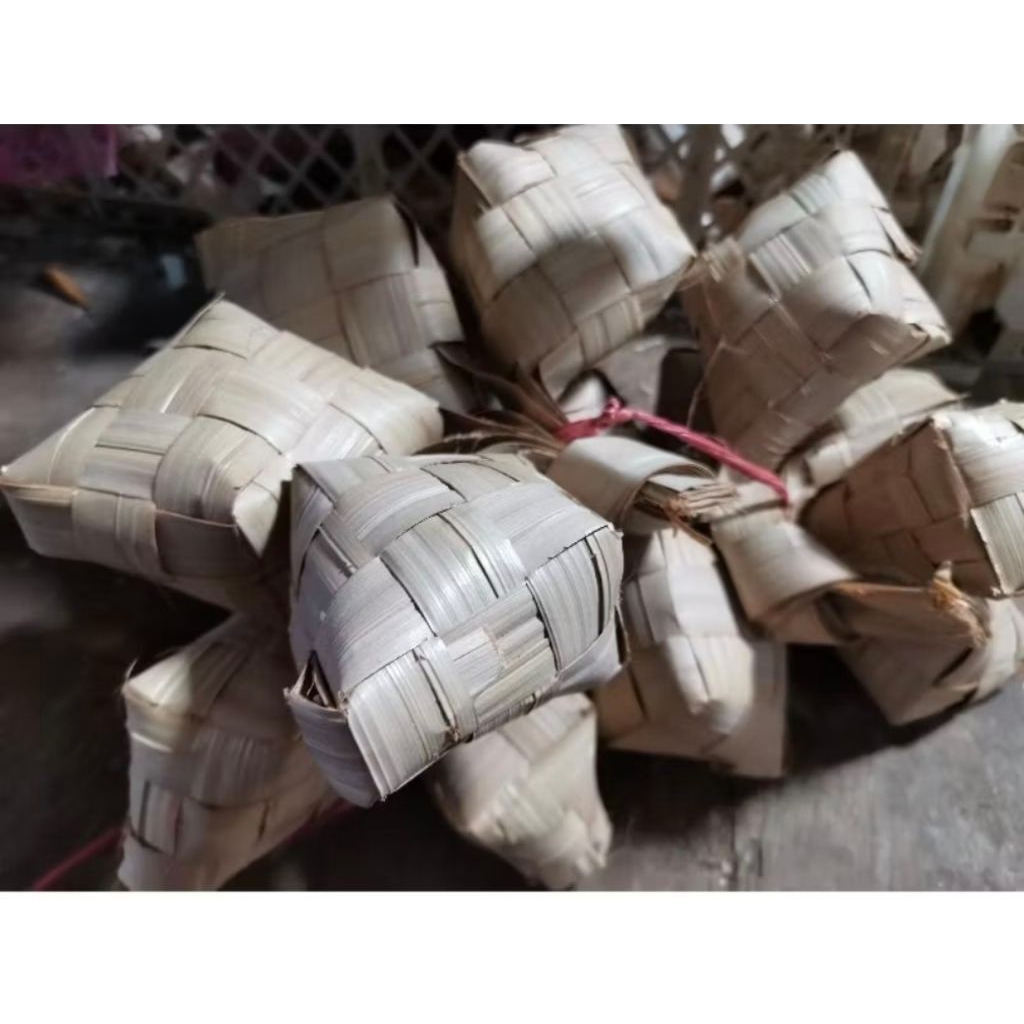 

cakang ketupat kering 20biji buat soto makassar