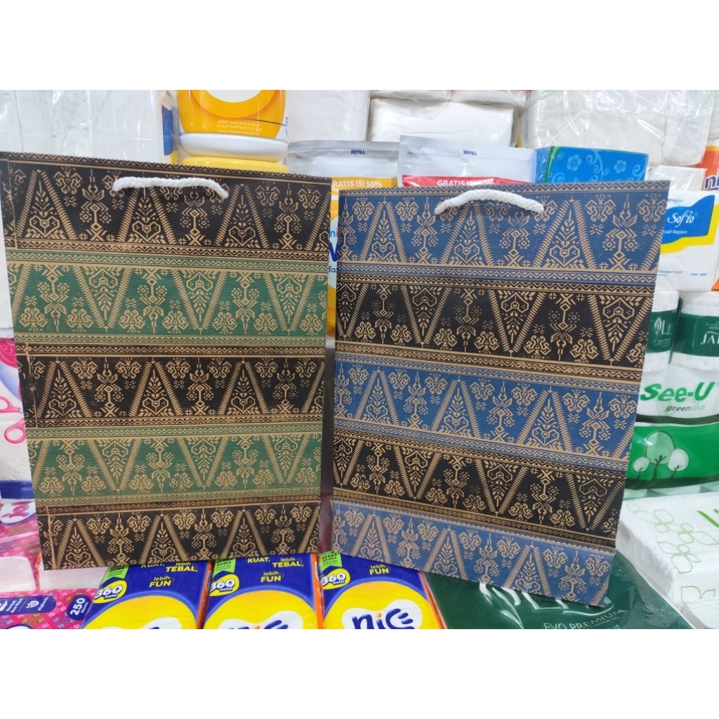 

paper bag polio batik motif songket new isi 12 pcs terlaris