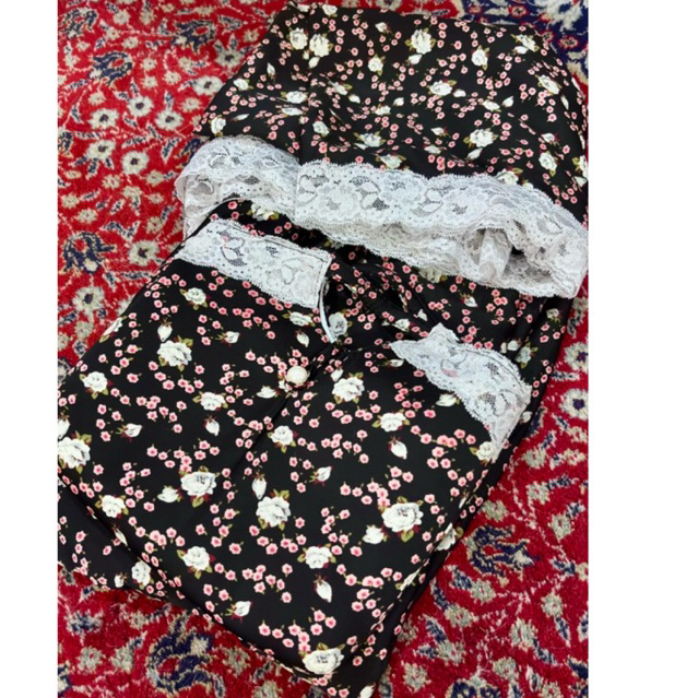 Mukena silk Renda Hitam bunga - Mukena Pouch - Nabila Collection