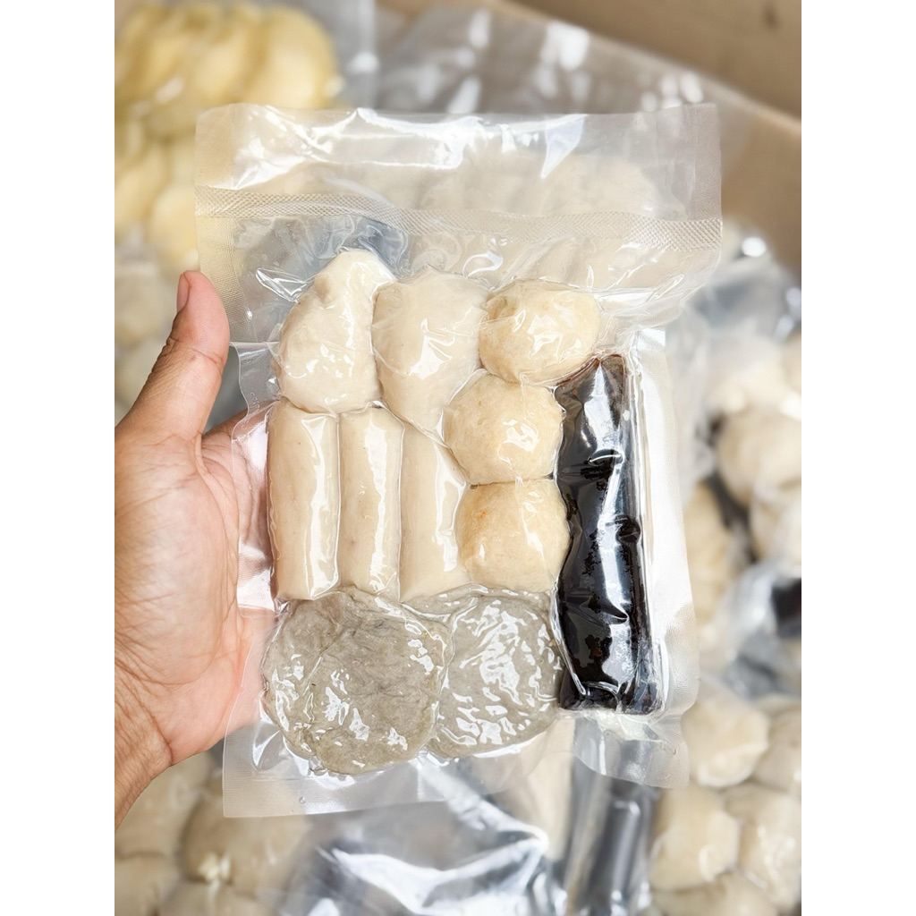 

Pempek mix - pempek asli 100% fresh ikan tenggiri