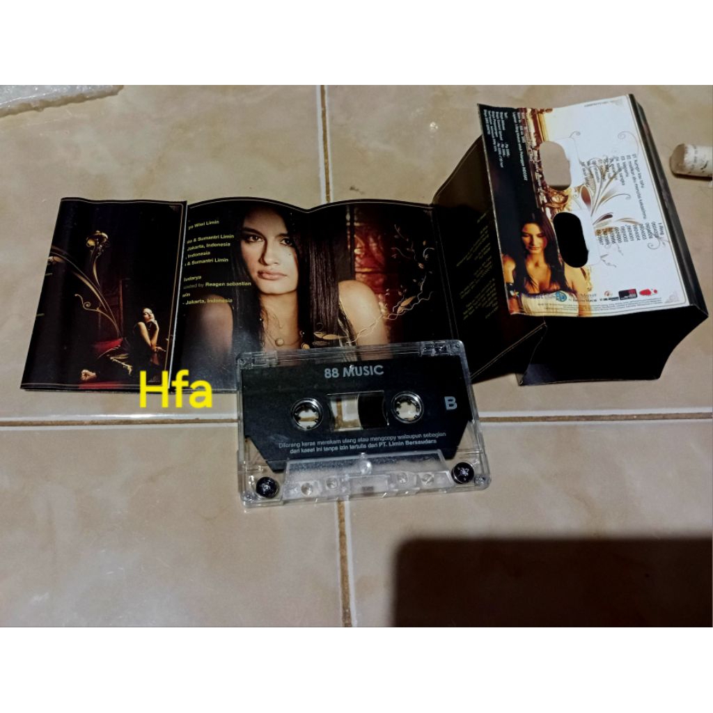 Kaset Pita Original Rebecca  cukup langka