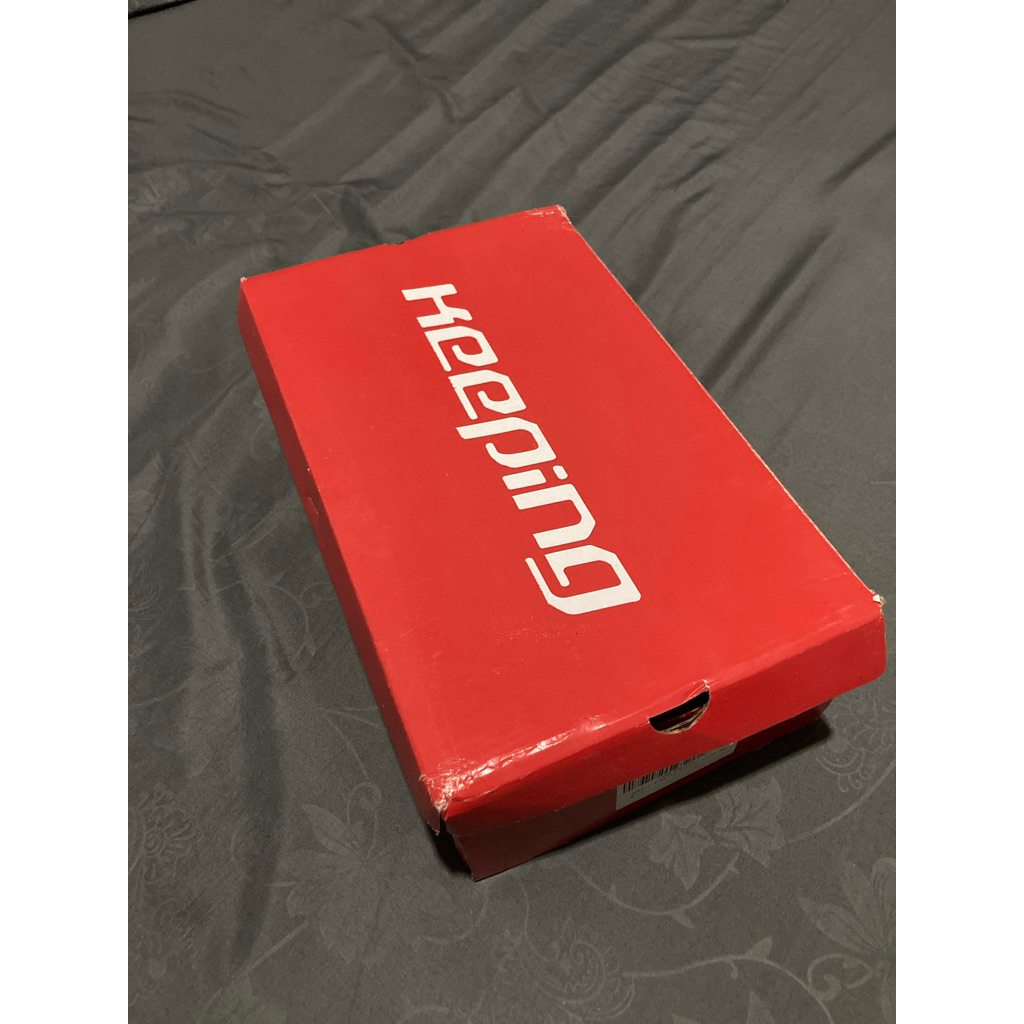 sepatu sneakers keeping warna putih