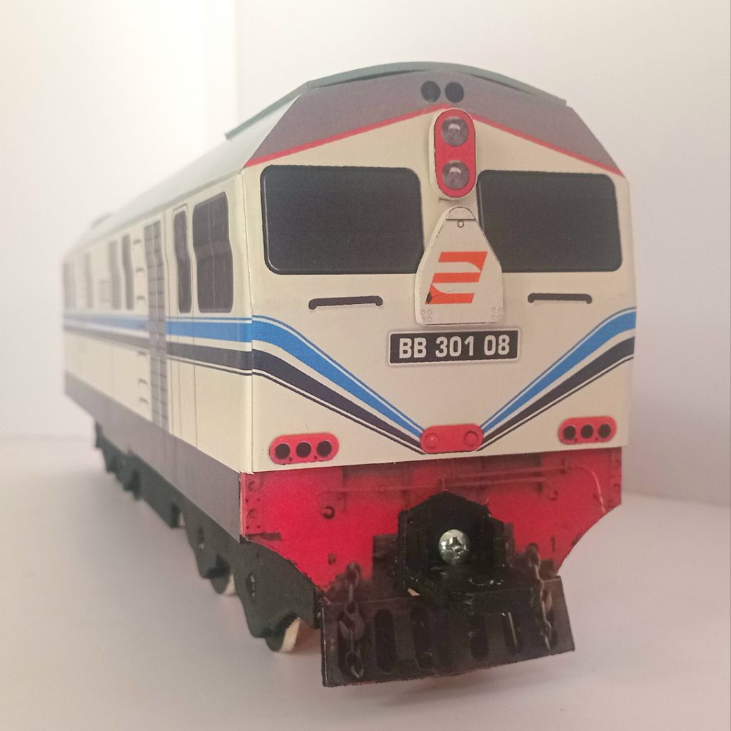 Miniatur kereta api mainan bb301 08 garis biru