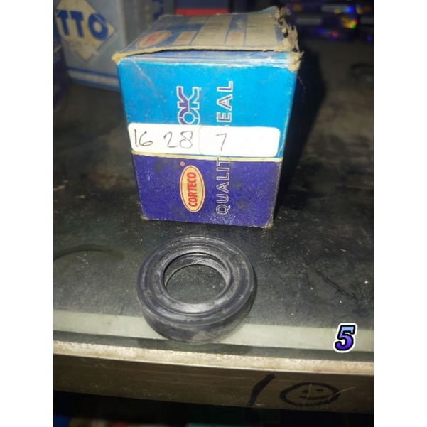 OIL SEAL 16 28 7. SIL OLI