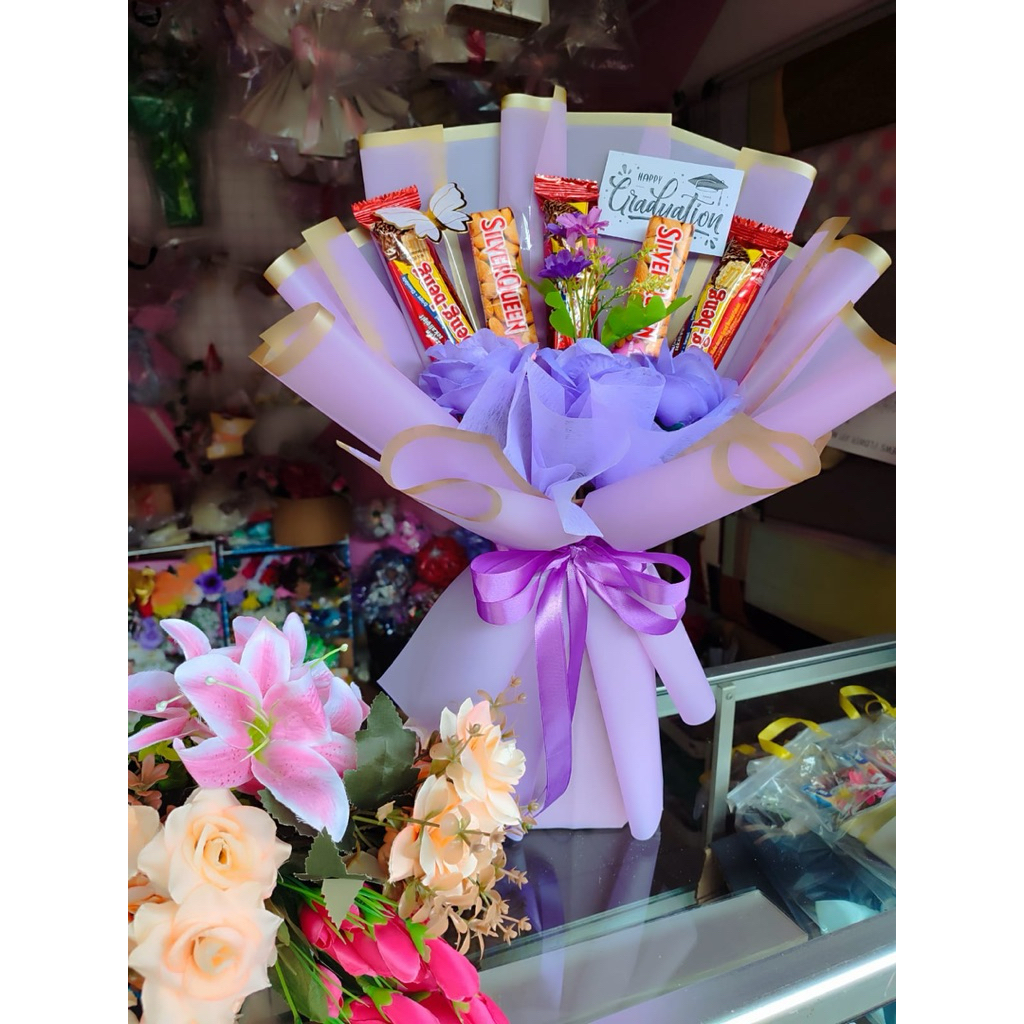 

Buket Bunga & Snack Kekinian – Custom Kado Spesial Mix Sesuai Permintaan