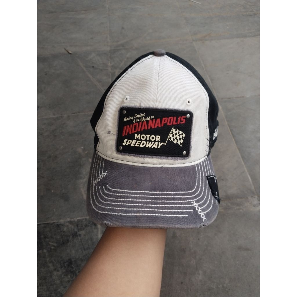 Topi Buildup Indiana Polis