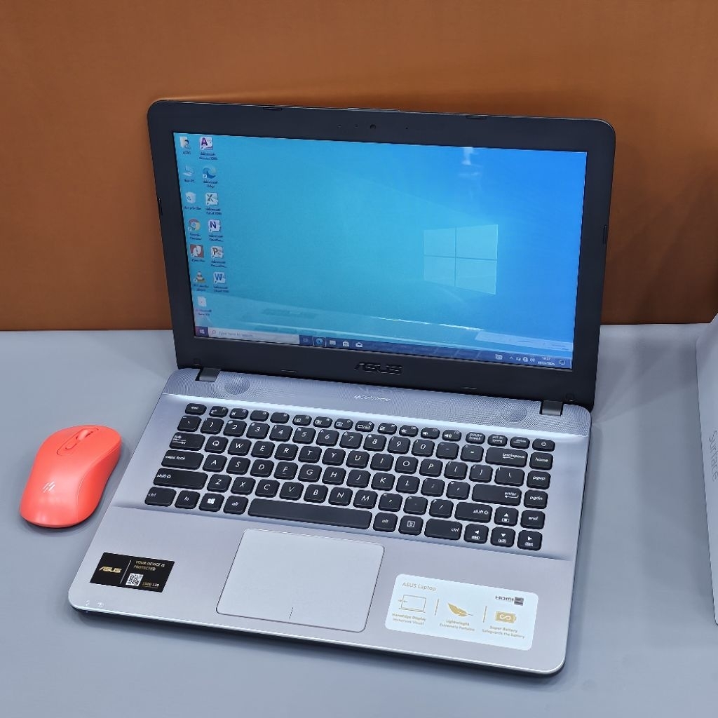 LAPTOP ASUS WARNA SILVER X441U INTEL CORE I3 RAM 4GB SSD 256GB WINDOWS 10 SECOND PREMIUM KWALITAS TE