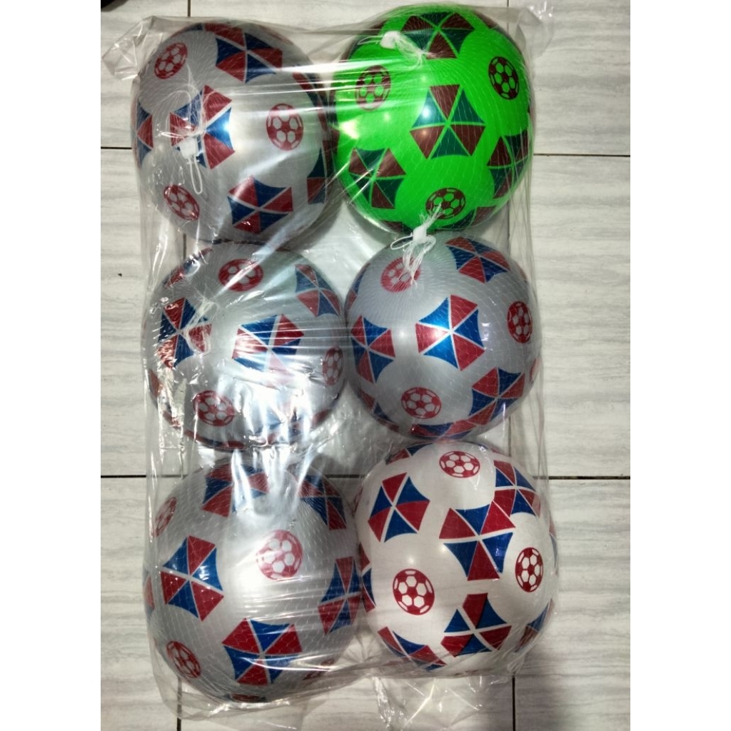 Bola sepak pompa karet