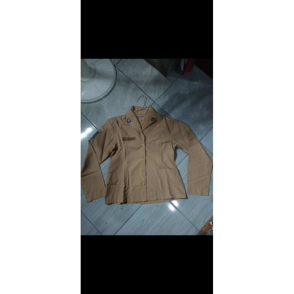 preloved pramuka crop SMA