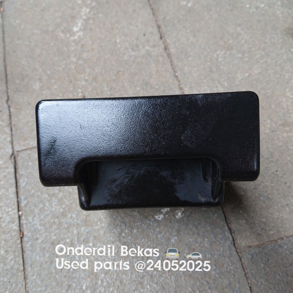 asbak dashboard Daihatsu Zebra astrea 1994