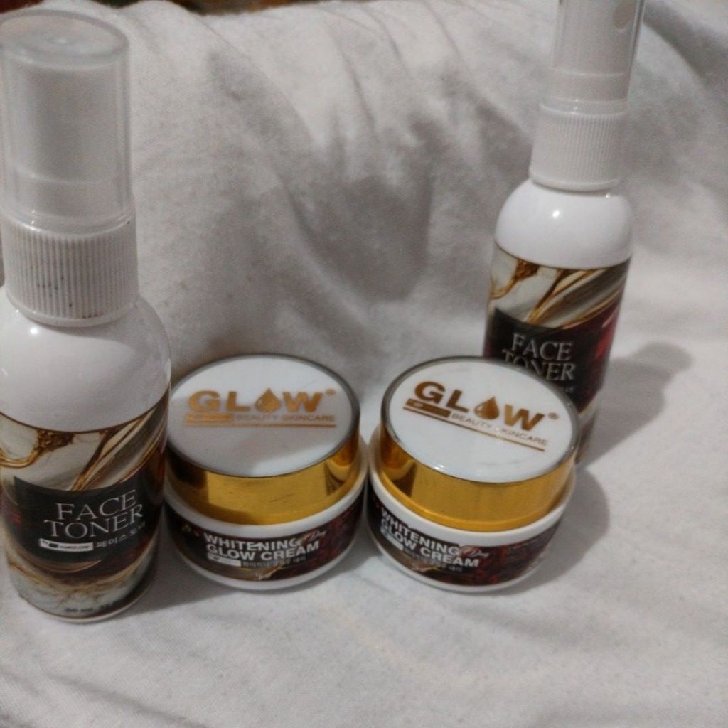 Cream almaxi glow paketan cream siang 2 dan toner 2 white ning Al Cream Al Maxi Glow malam malam dan