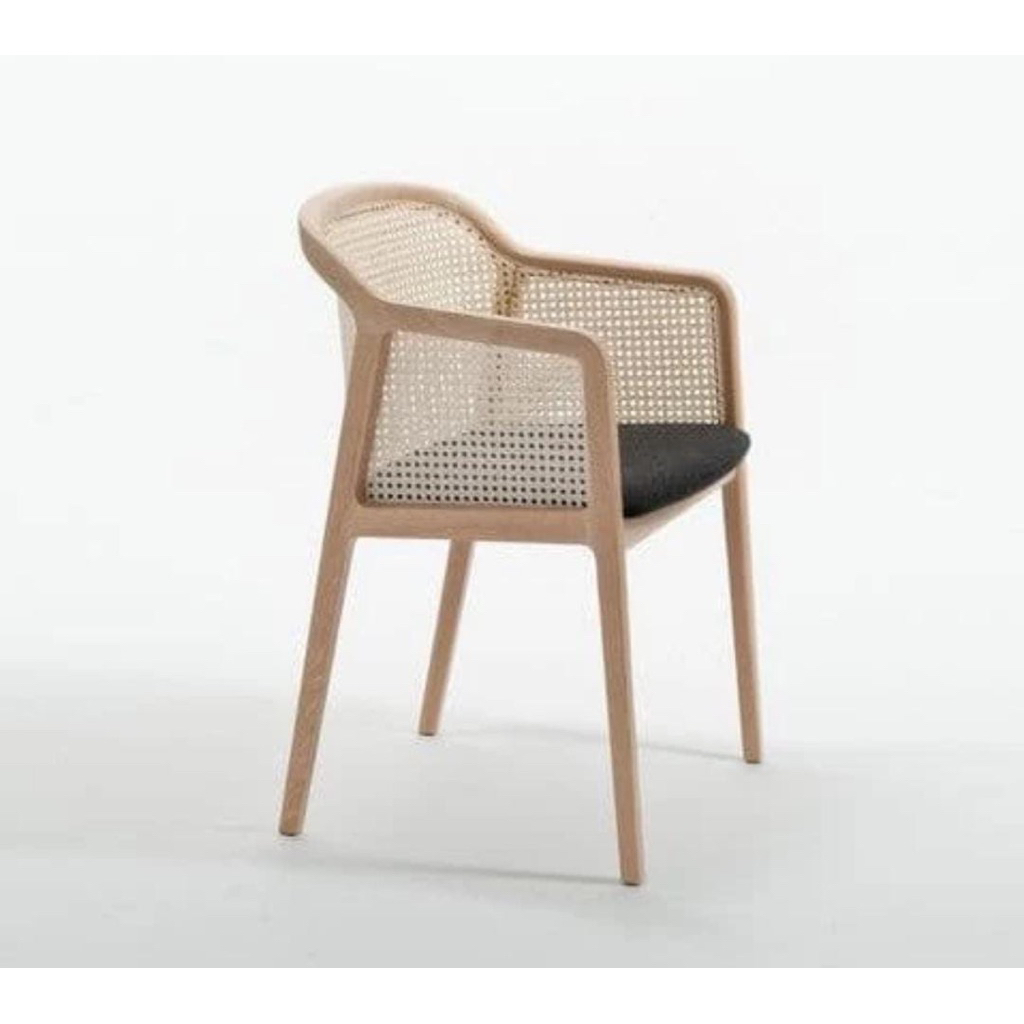 Kursi cafe rotan alami dudukan busa kursi makan kayu jati