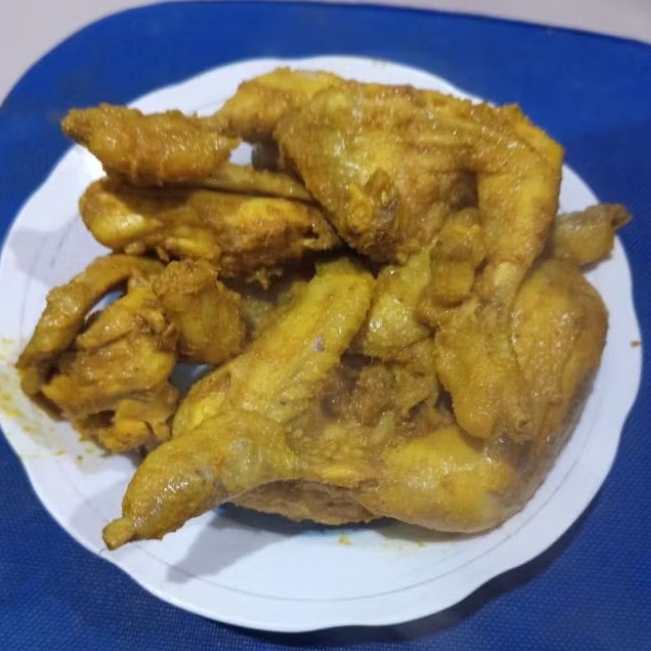 

ayam goreng bumbu kuningn frozen - ayam pejantan