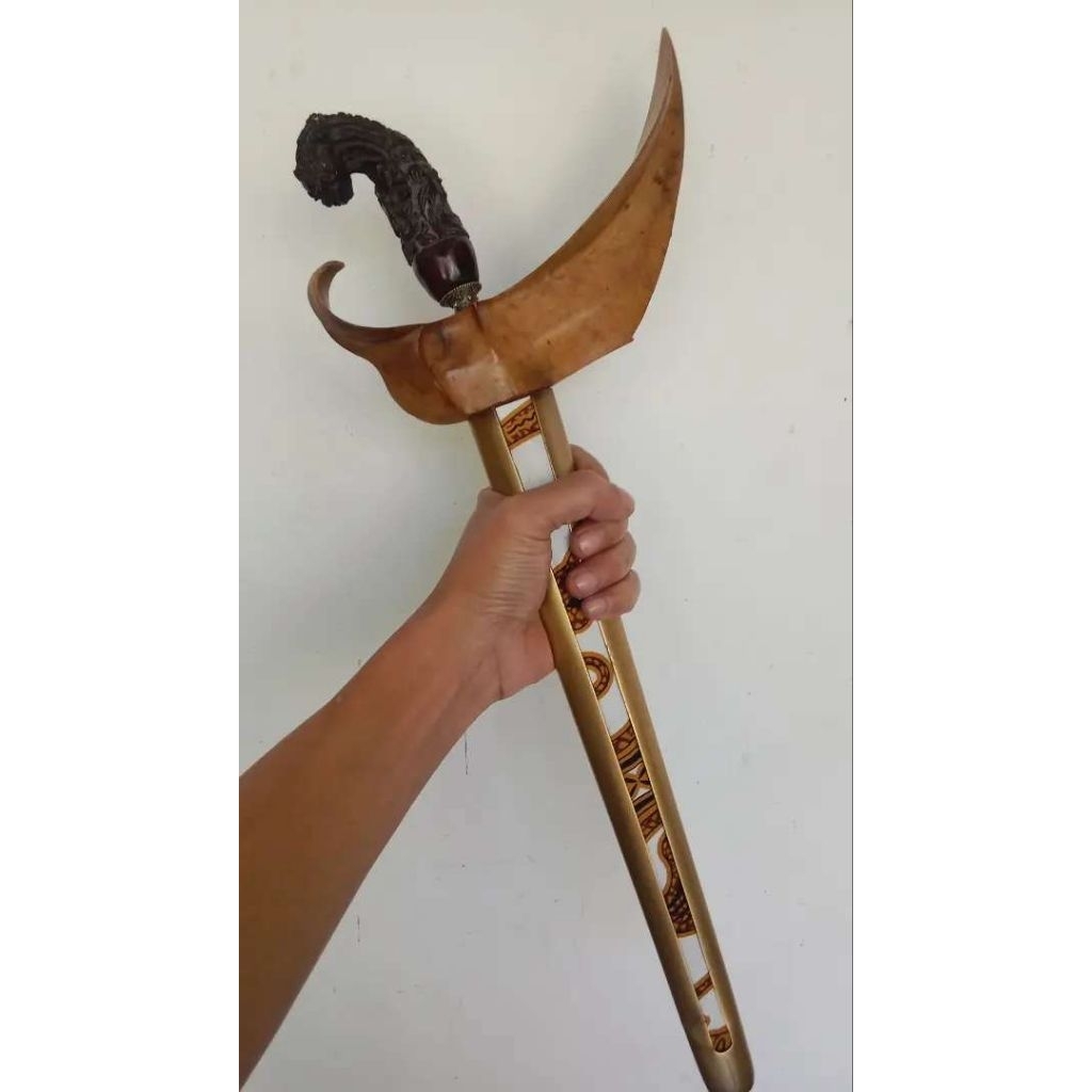 pusaka keris jangkung