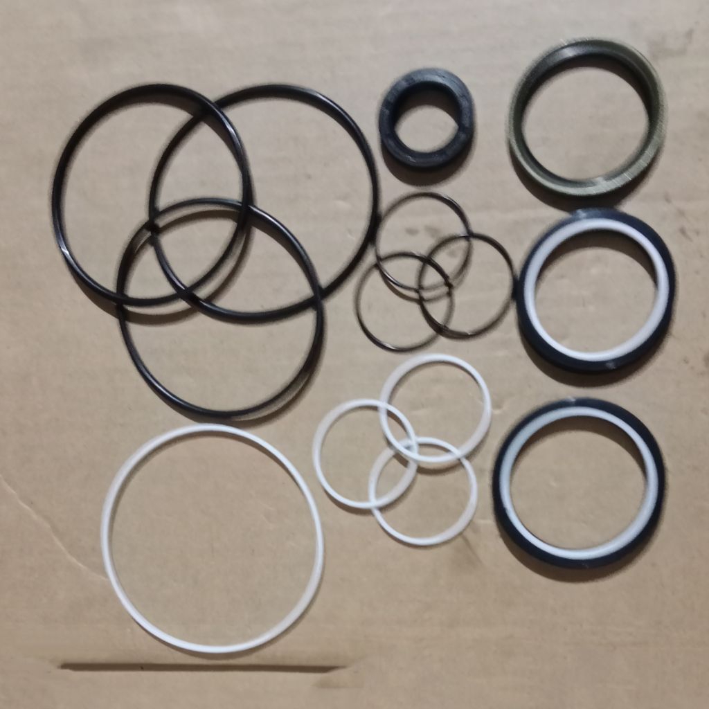 SEAL SIL WORM POWER STEERING DYNA SAURUS 125HT/130HT