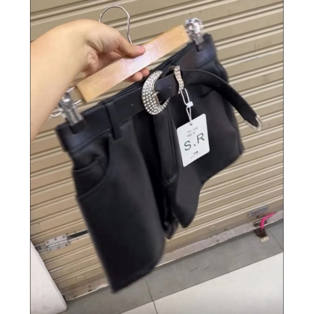 LEATHER SHORT PANT WITH BELT