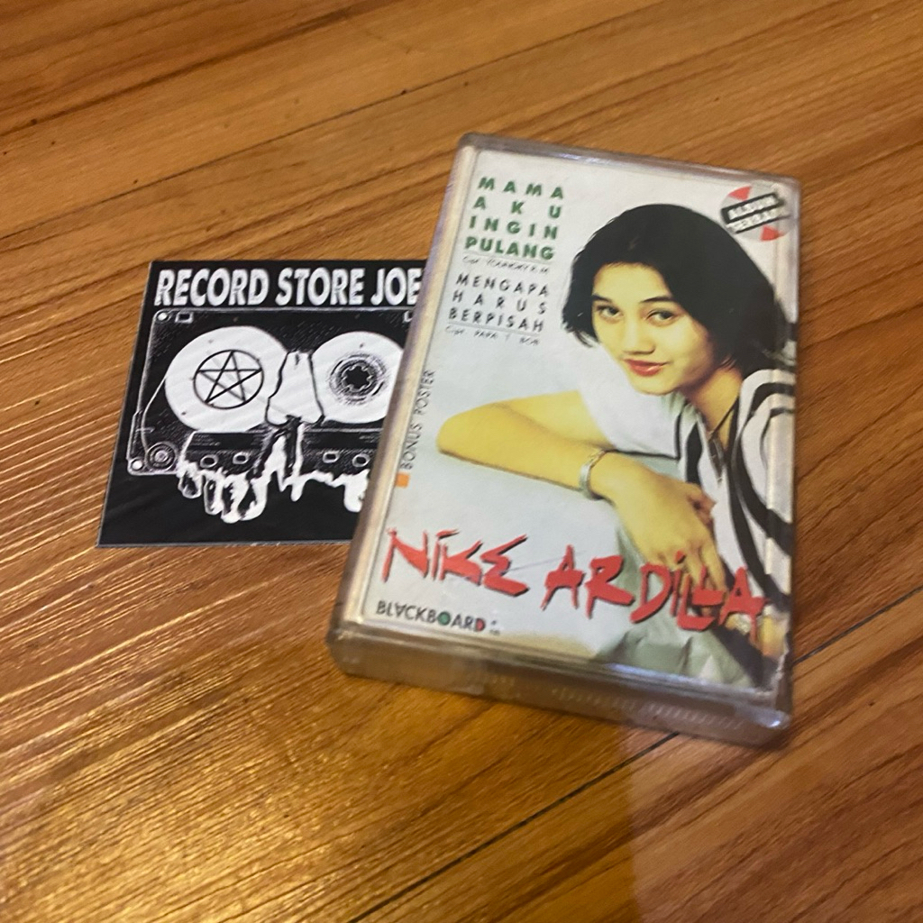kaset nike ardila - mama aku ingin pulang