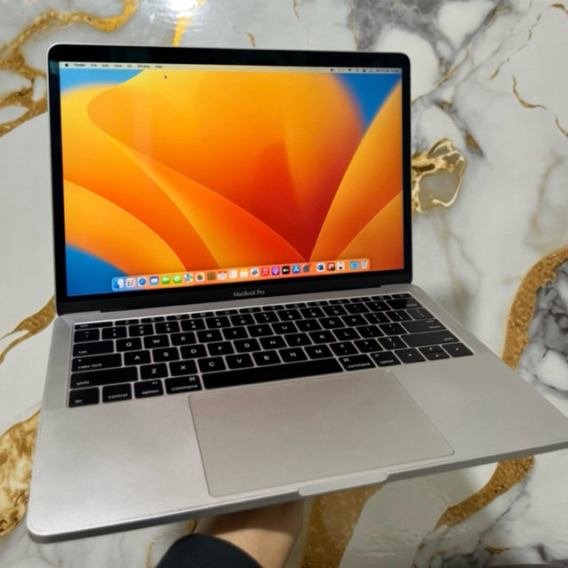 MacBook Pro 2017 | Retina 4K | 13-inch | Core i5 | 8/512GB | OS bisa request