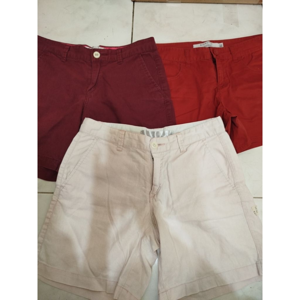 PRELOVED — GIORDANO CELANA PENDEK WANITA