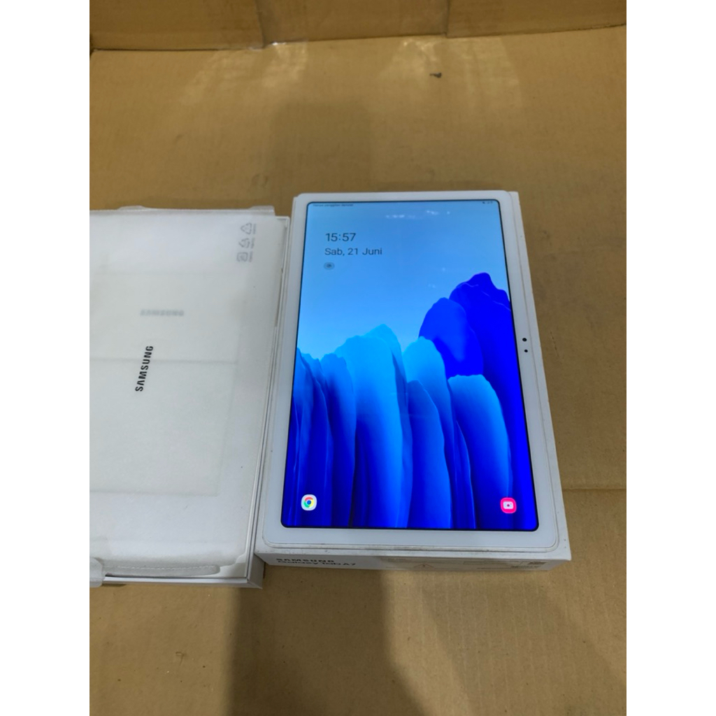 samsung tab A7 10.4” silver 2/32Gb minus baterai kembung jadi layar terangkat