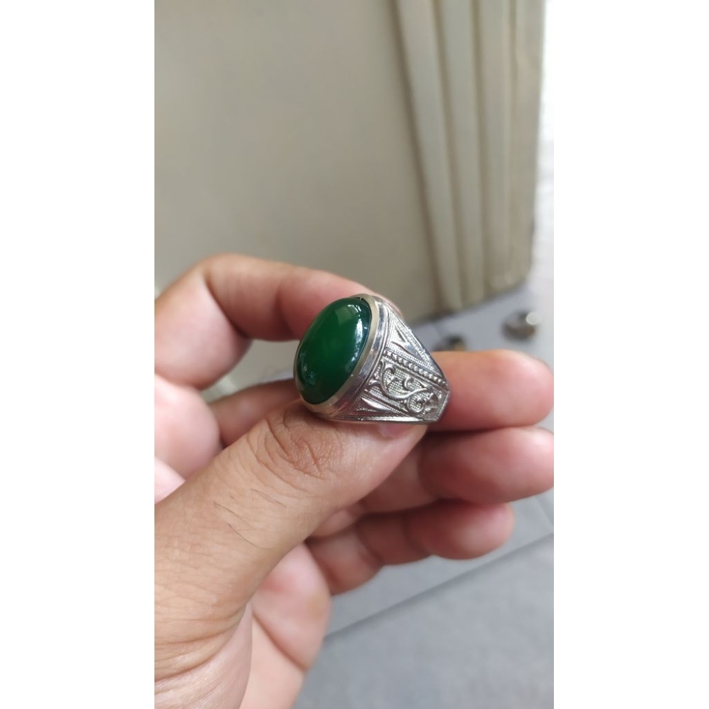 NATURAL GREEN CHALCEDONY, HIJAU GARUT SERAT KURA